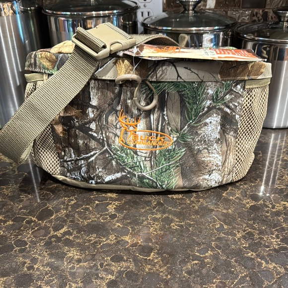 Realtree Other - Buck Commander Cascade Ridge Realtree Camo Hip Pack!  NWT!